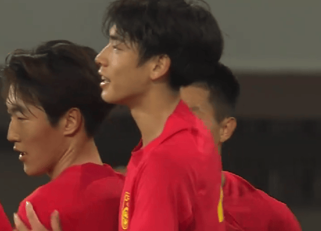 
                    
            6-0！中国U19首轮大胜+排名第一，下轮对澳大利亚，拿3分有望夺冠
                
                 
    